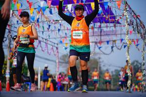 BIB: 4022535, 20403
                            <button type="button" onclick="openModal(10050961)" class="btn btn-primary btn-sm float-right btn-popup" data-toggle="modal" data-target=".modal-high-quality">
                        <i class="fas fa-shopping-cart"></i> Add to Cart
                    </button>
                                            <button type="button" onclick="isThisMe(10050961, true)" class="btn btn-success btn-sm float-right btn-popup btn-isme hidden" data-toggle="tooltip" data-placement="bottom" title="นี่คือรูปของคุณใช่ไหม คลิกที่นี่เพื่อเอาเข้าอัลบั้ม">
                        <i class="fas fa-plus"></i> Add to album
                    </button>
                    <button type="button" onclick="isThisMe(10050961, false)" class="btn btn-warning btn-sm float-right btn-popup btn-isnotme hidden">
                        <i class="fas fa-ban"></i> Remove from album
                    </button>